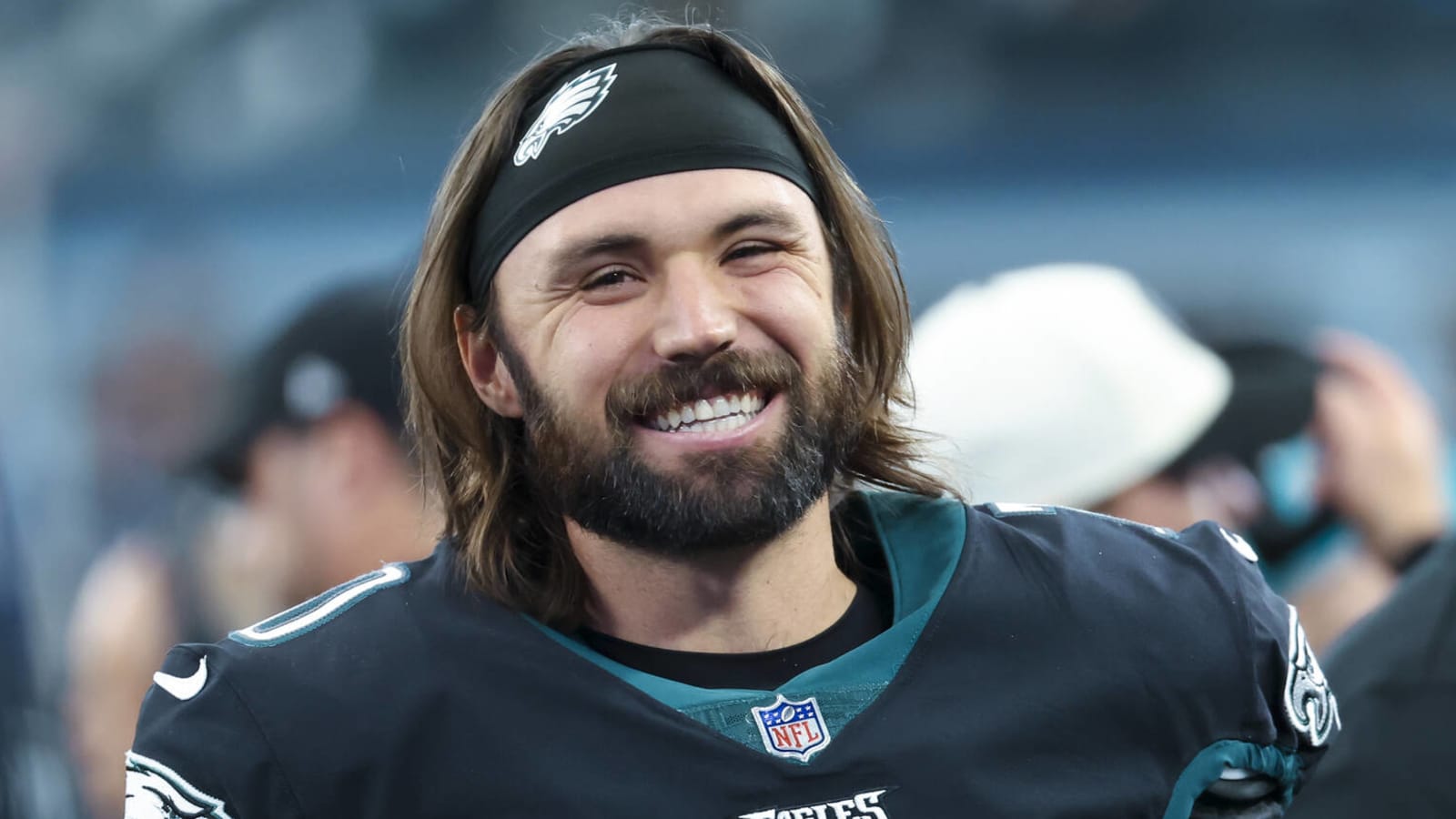 Report hints at Eagles’ likely QB choice for Week 17 Yardbarker