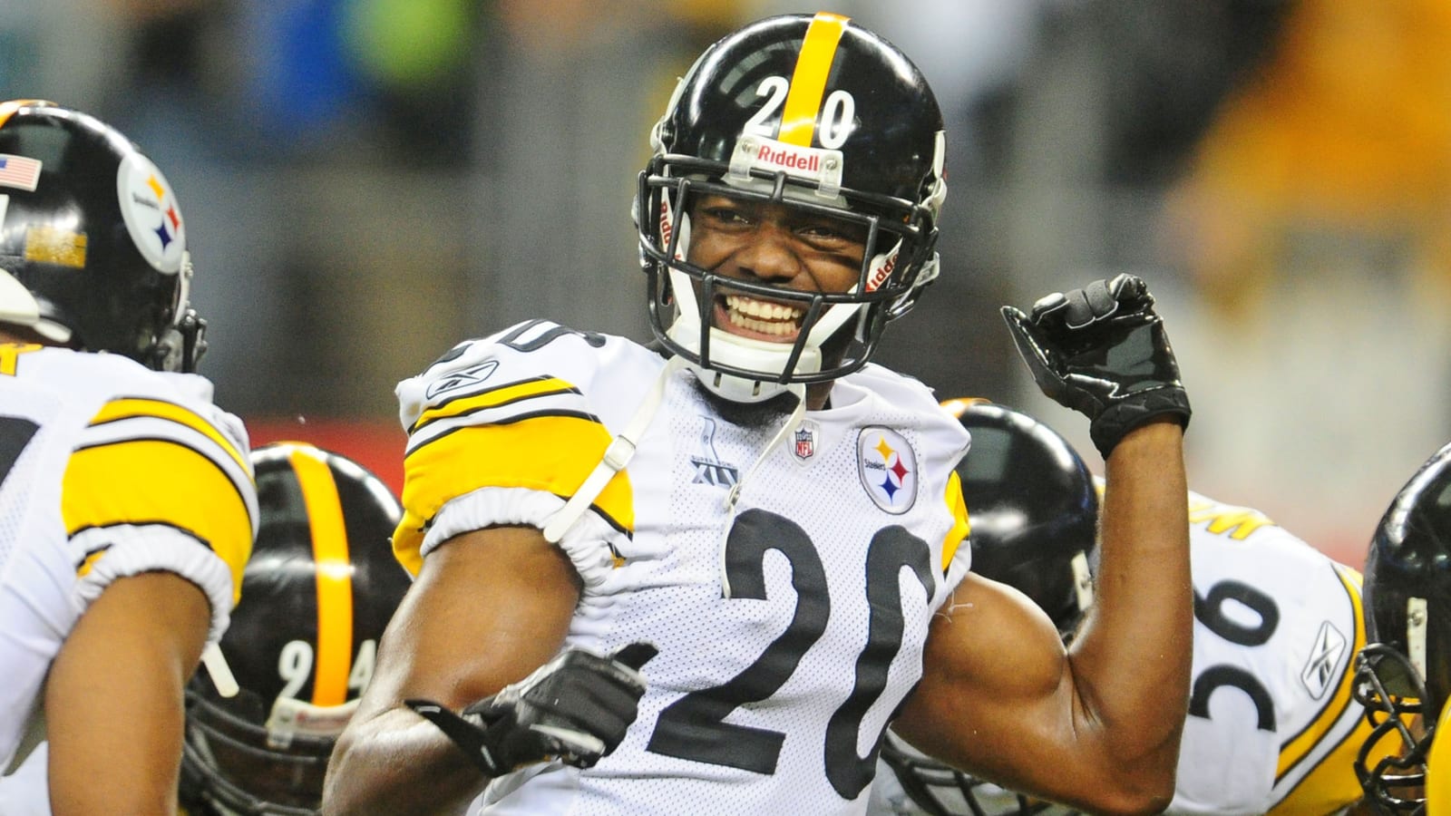Former Steelers CB challenges players after upset loss to Browns
