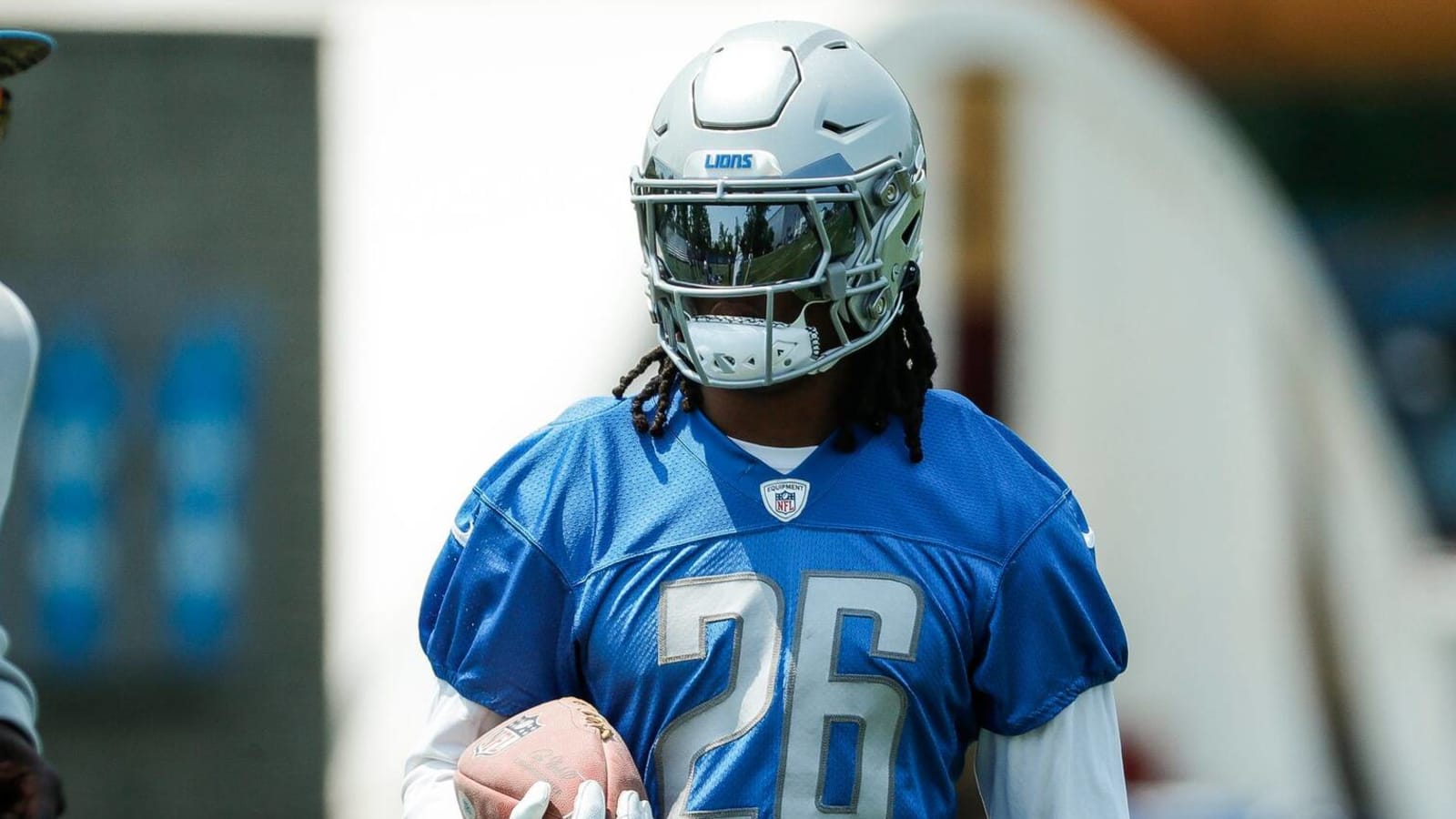 Jahmyr Gibbs reminds Lions GM of star RBs