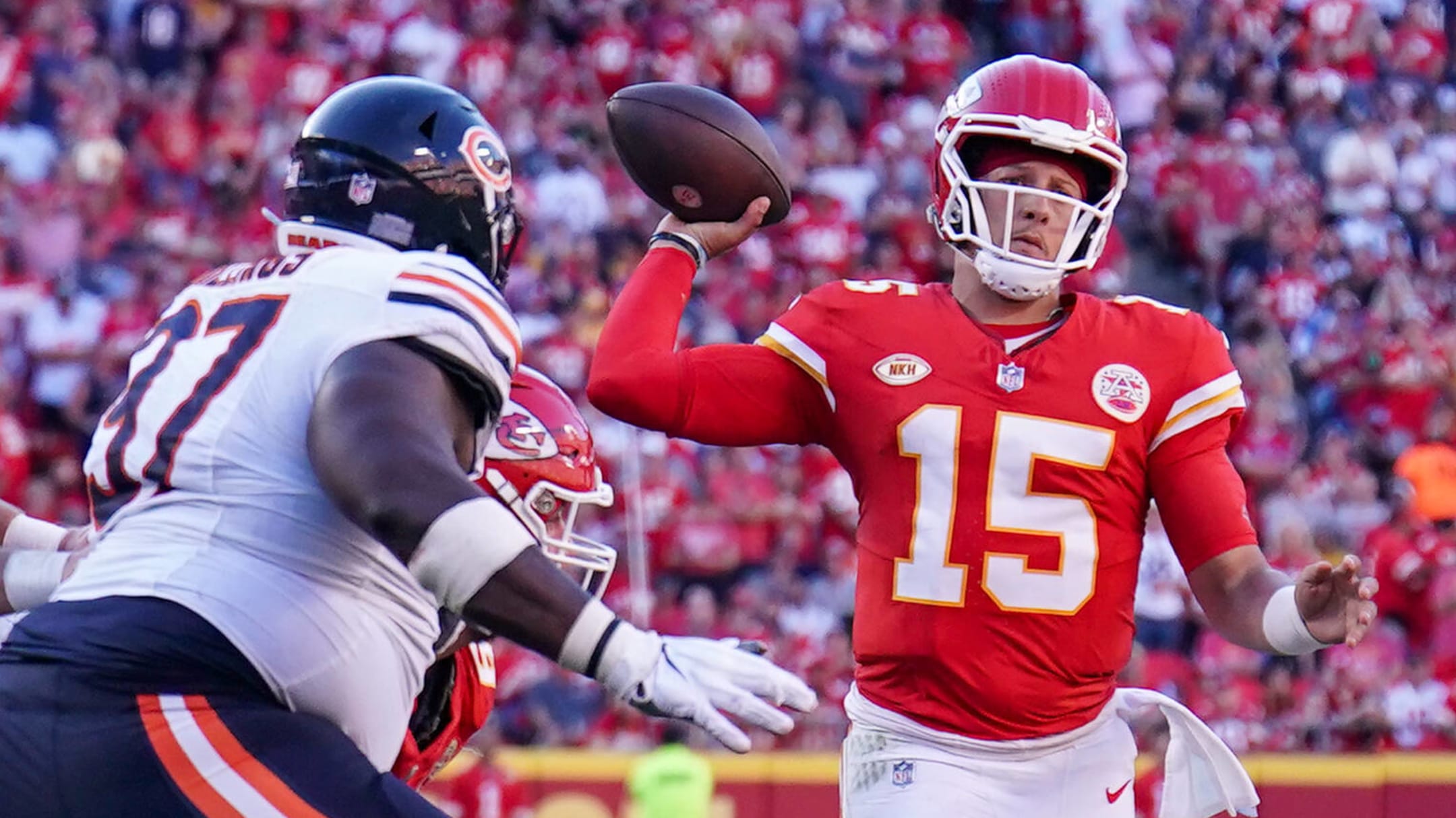 Chiefs' Patrick Mahomes says he knew he had to get ball to Travis Kelce  with Taylor Swift watching