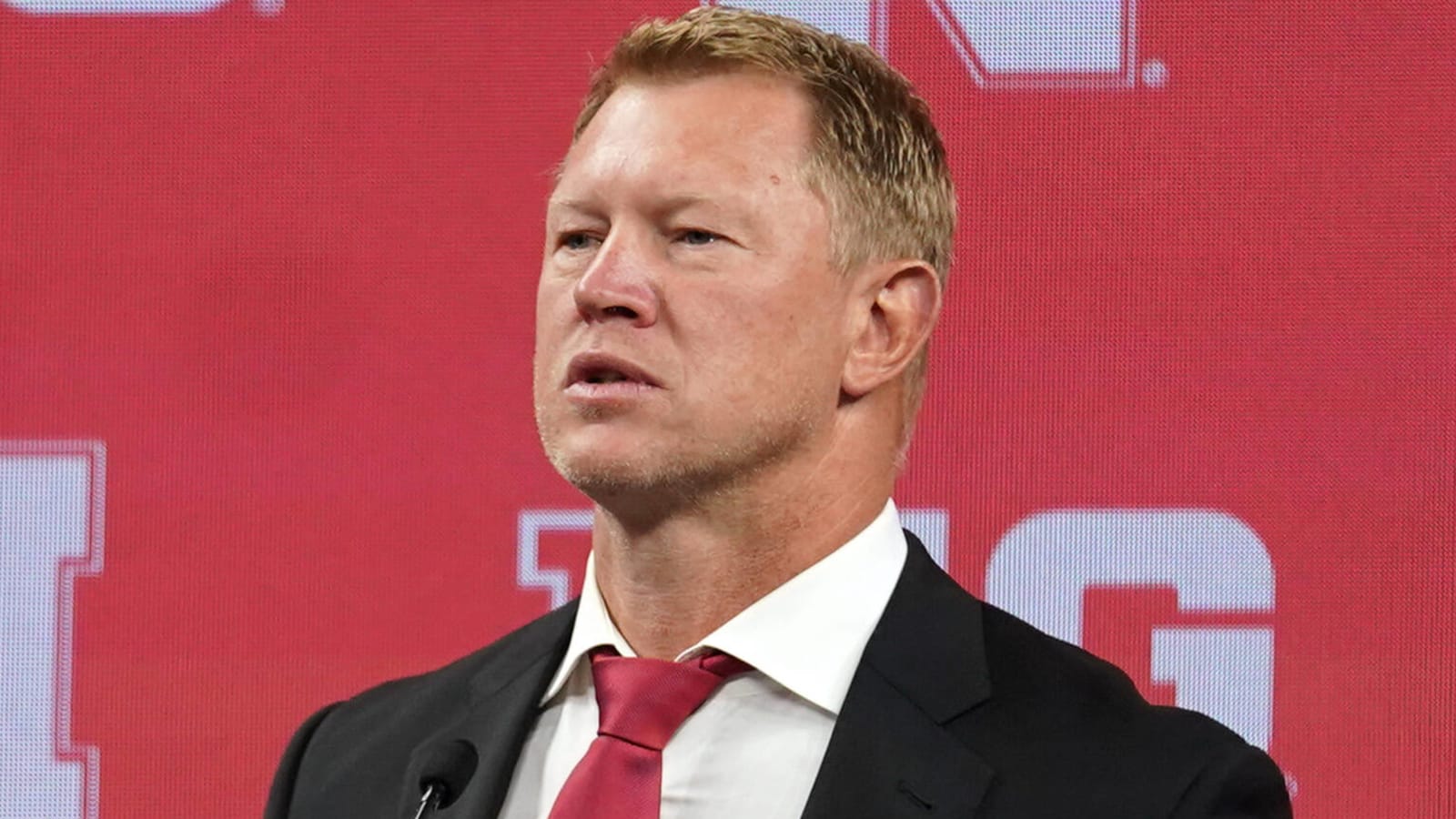 Scott Frost estimates 15-20 vomits every practice from OL