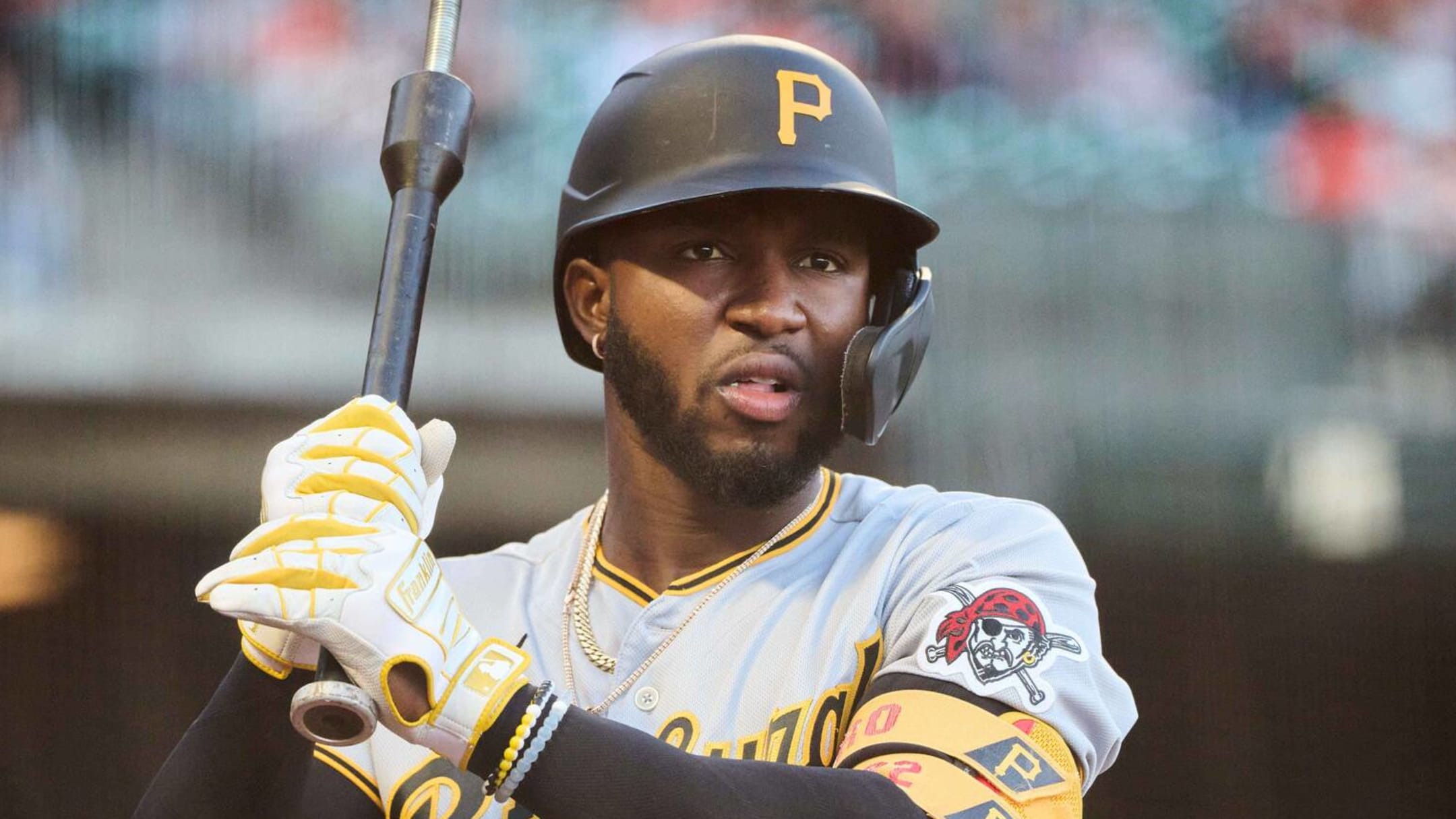 Pirates SS Rodolfo Castro remains confident while learning hard