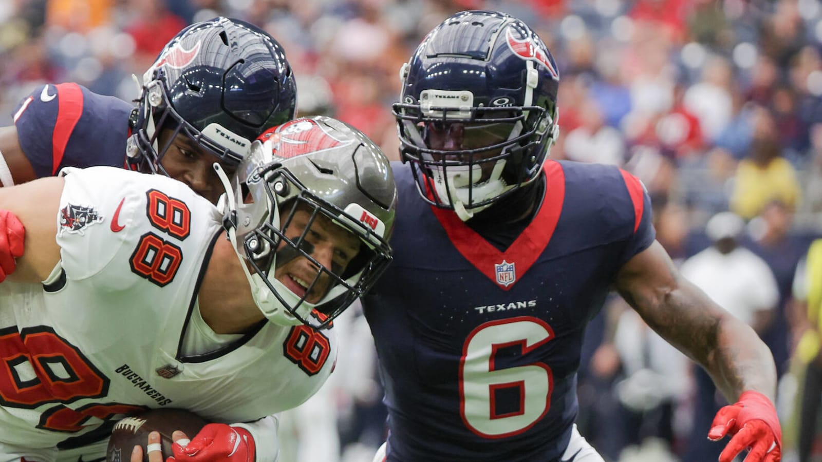 Texans LB suspended for violating player safety rules