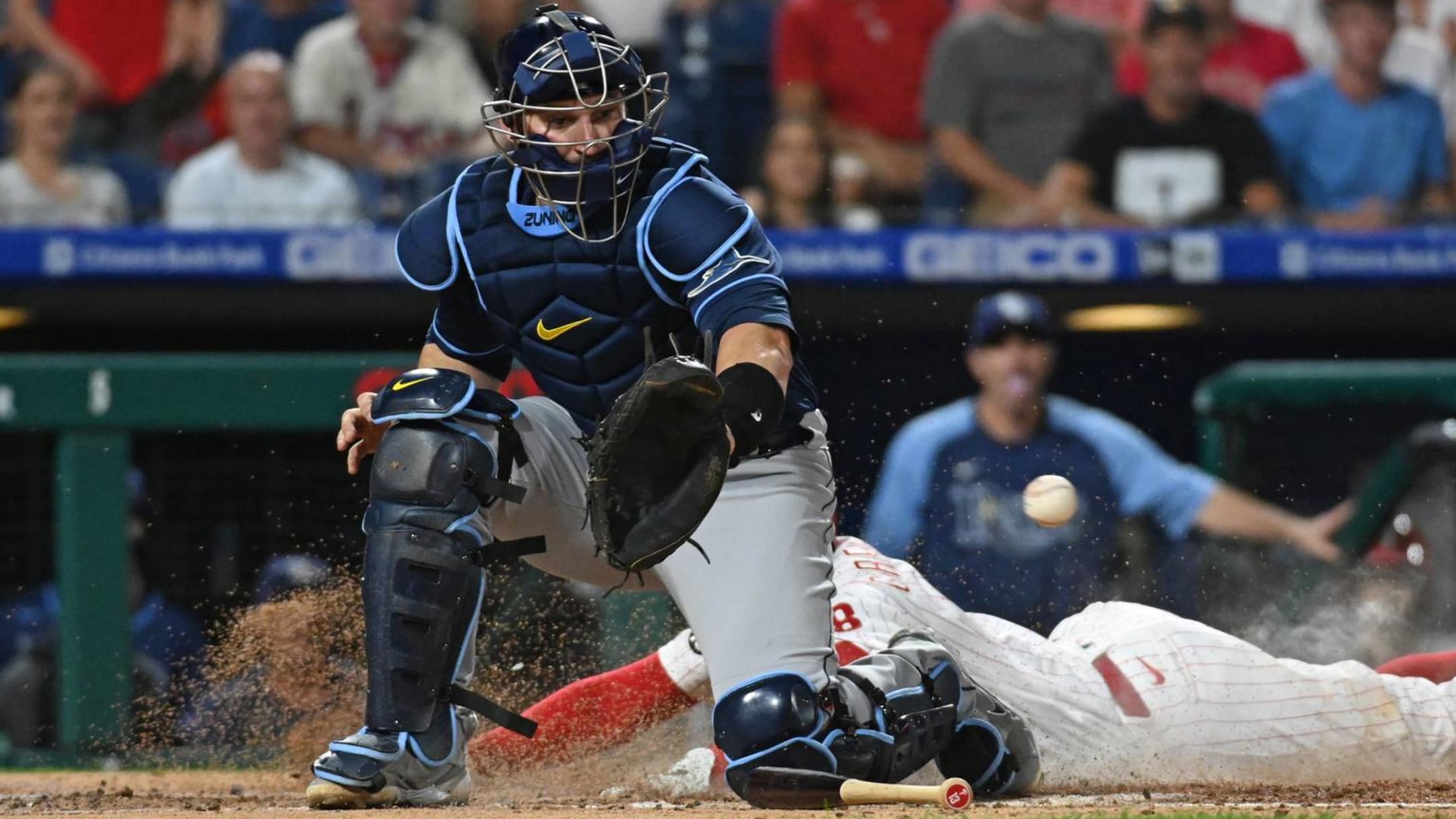 Rays re-sign catcher Mike Zunino to one-year deal