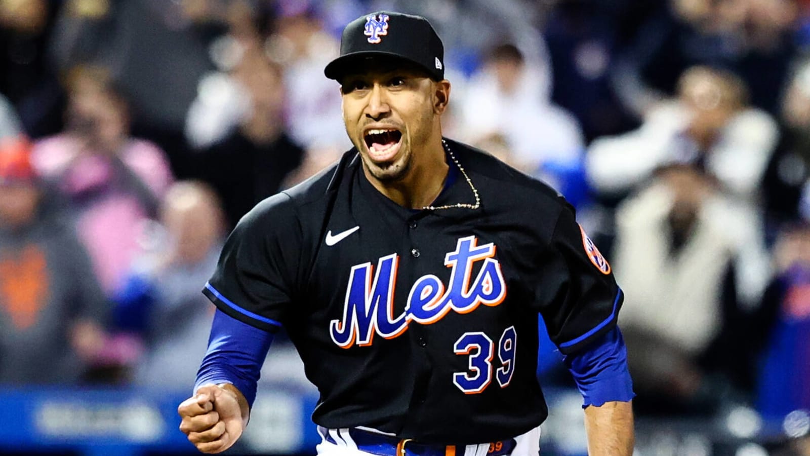 Edwin Diaz makes cool history in Mets' combined no-no