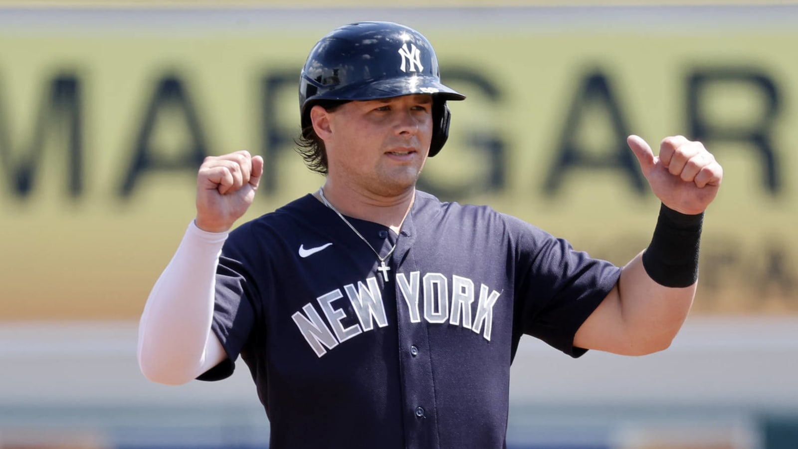 Yankees first baseman Luke Voit likely out 'at least a few weeks'