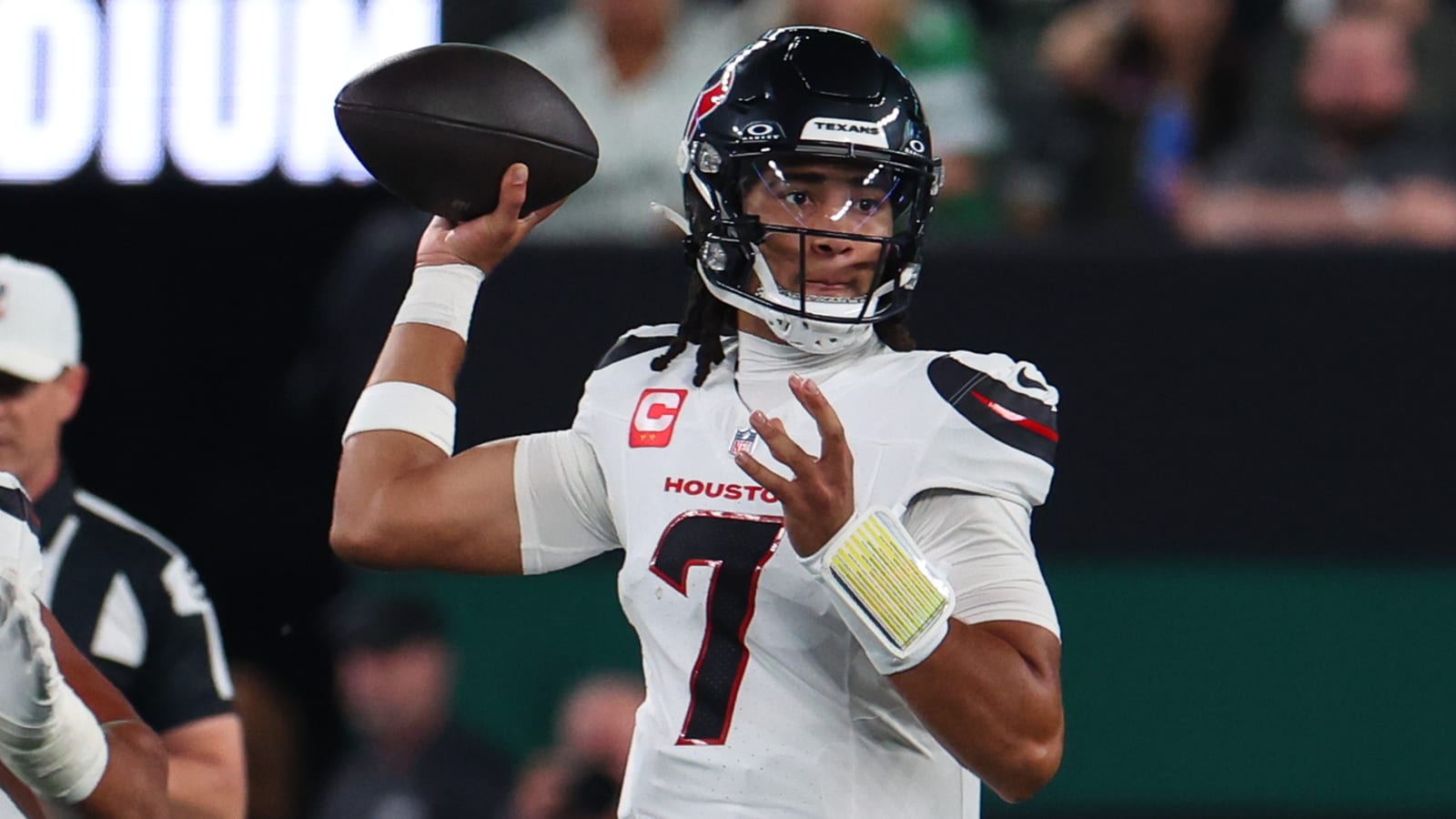 Fantasy football start 'em, sit 'em: Will Stroud's slump continue?