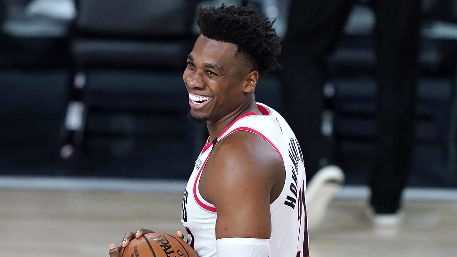 Hassan Whiteside says viral 'Hawaii' tweet was fake