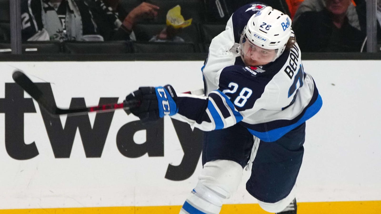 Penguins acquire Nathan Beaulieu from Jets