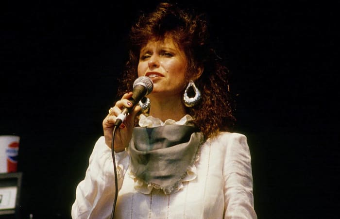 "I'm Not Lisa," Jessi Colter