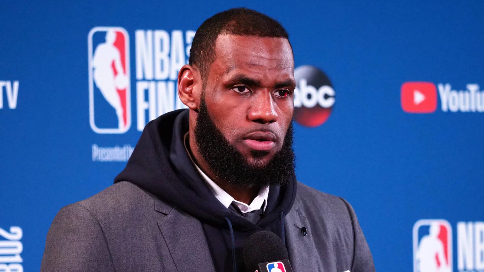 Barack, Michelle Obama ‘so proud’ of LeBron James over school opening