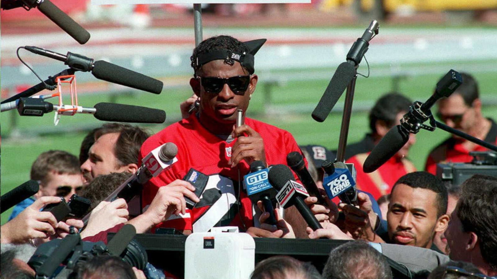 96 San Francisco Giants Deion Sanders Photos & High Res Pictures - Getty  Images