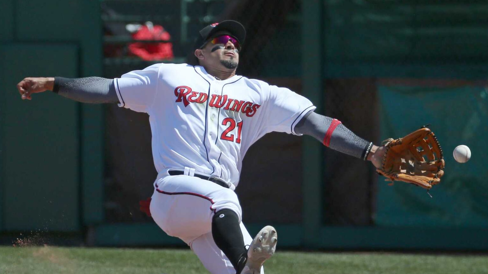 Orioles Sign Franklin Barreto To Minor League Deal