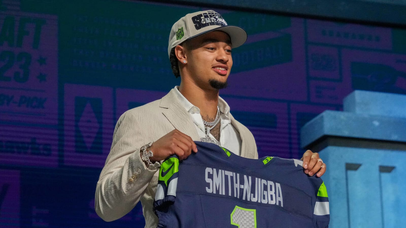 Seahawks add playmaker to offense
