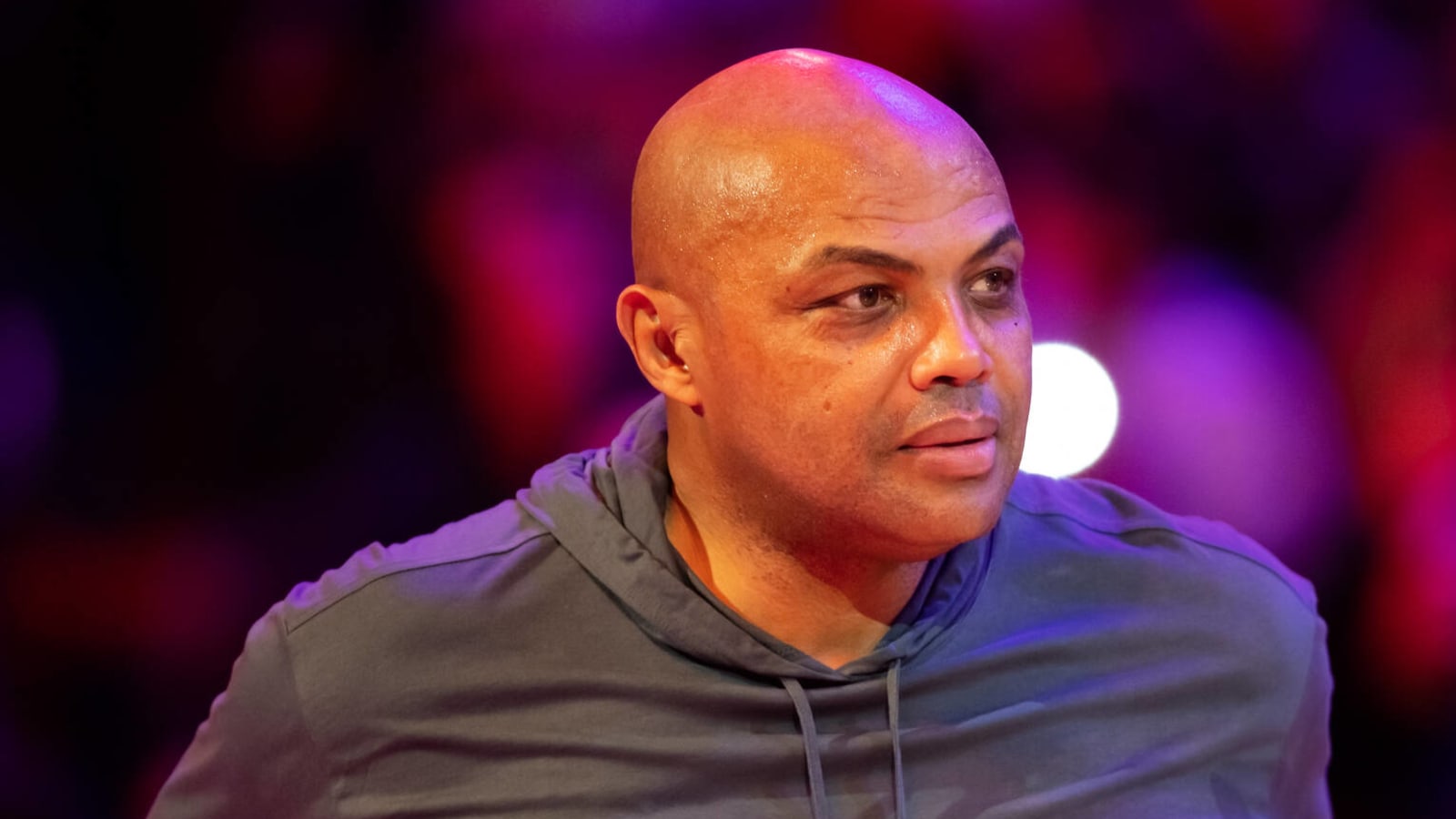 Watch Skip Bayless begs Charles Barkley to join his show Yardbarker