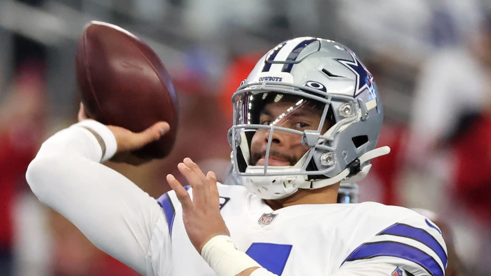 Dak Prescott apologizes for his comments about referees