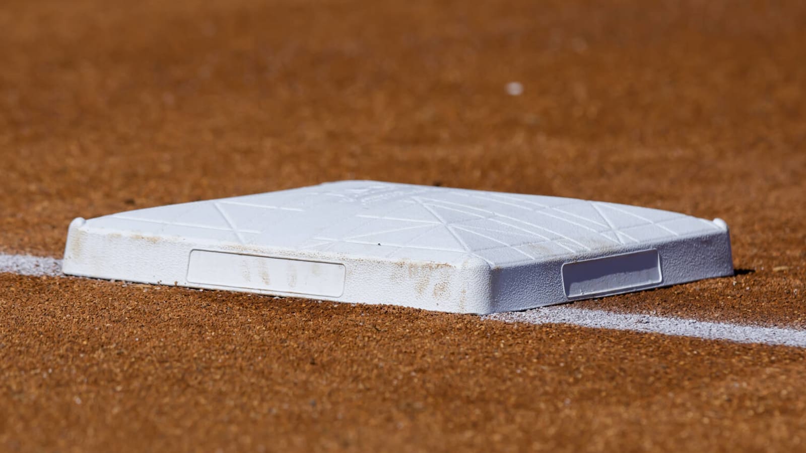 MLB shows off new enlarged bases for 2023 season