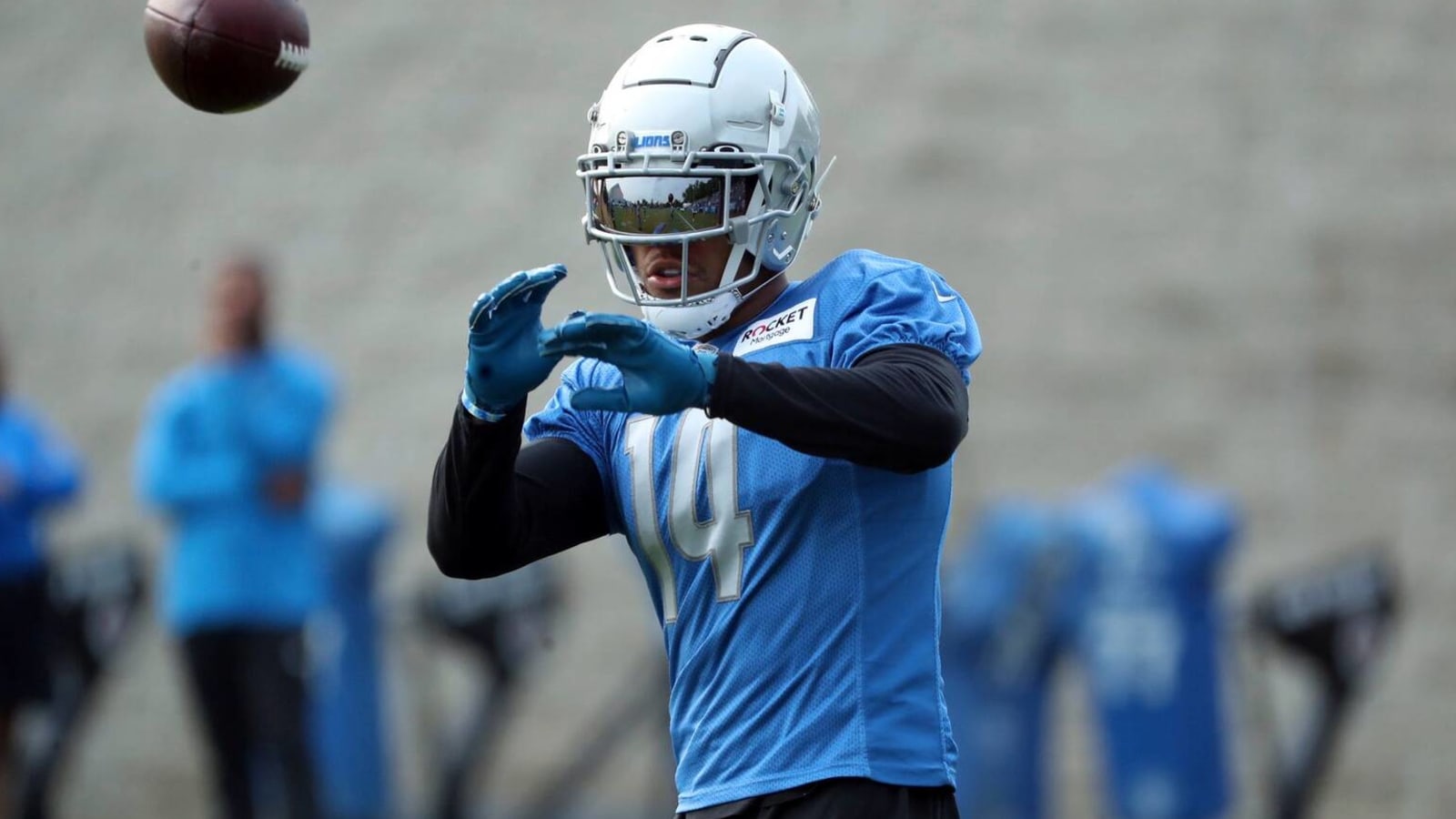 Watch: Lions Pro Bowler lists all 16 WRs drafted before him