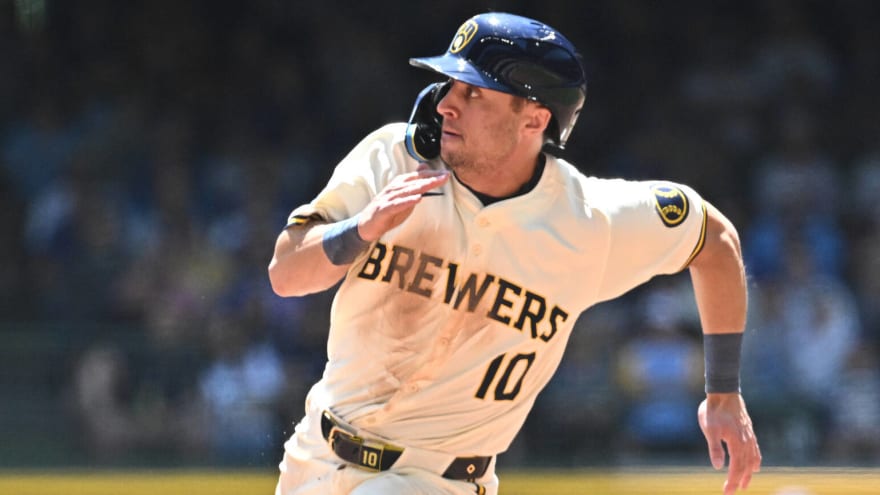Watch: Brewers OF turns on the jets for early lead vs. Cubs