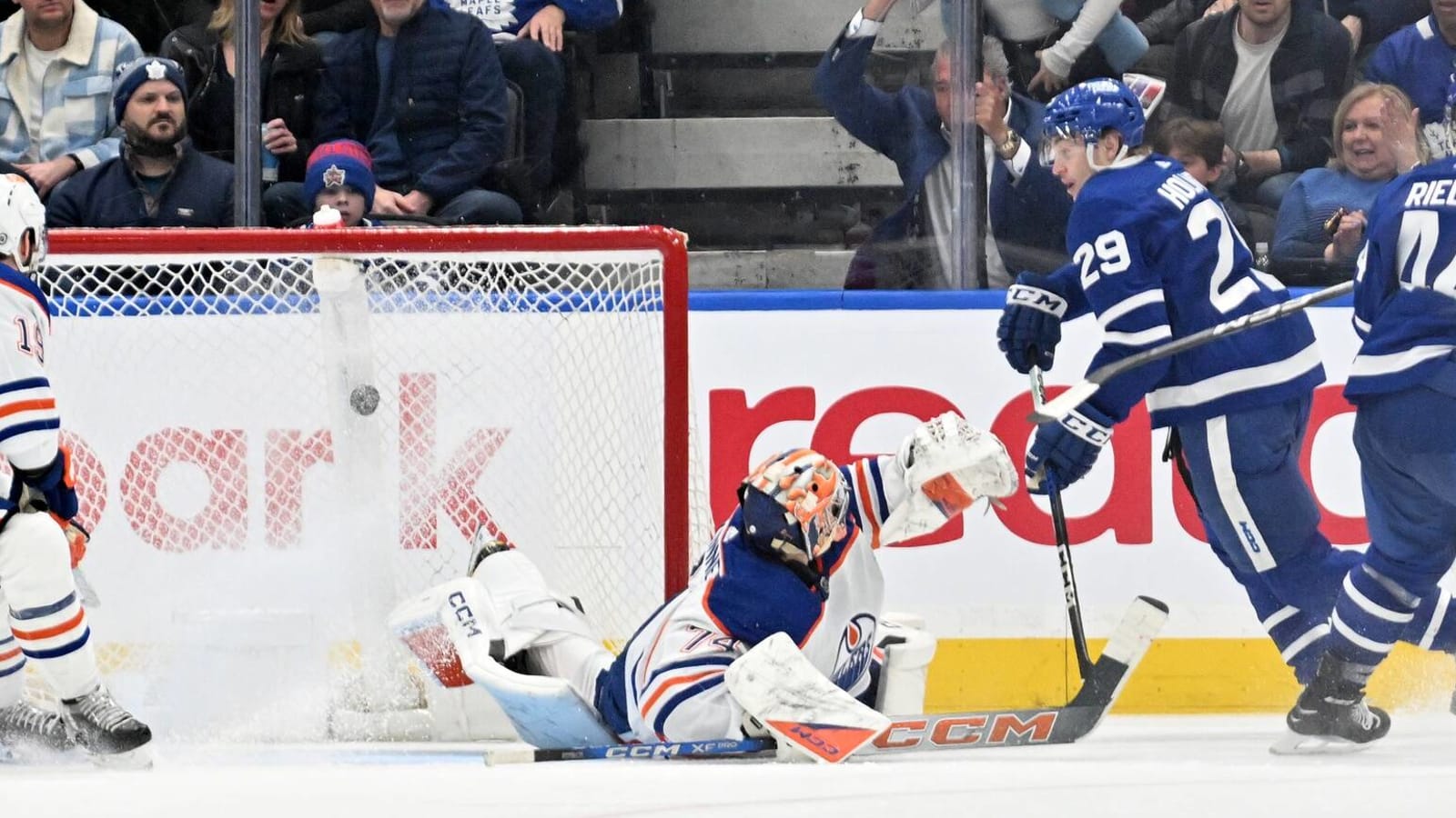 Instant Reaction: Maple Leafs score six goals in dominant win over Edmonton Oilers