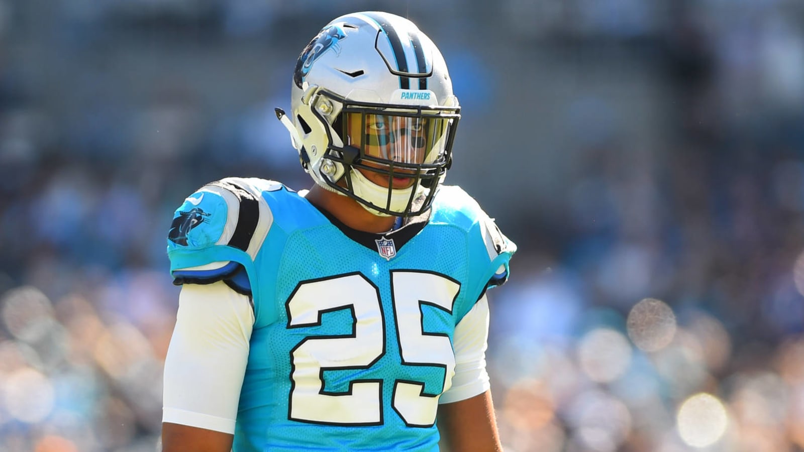 Eric Reid signs three-year extension with Panthers