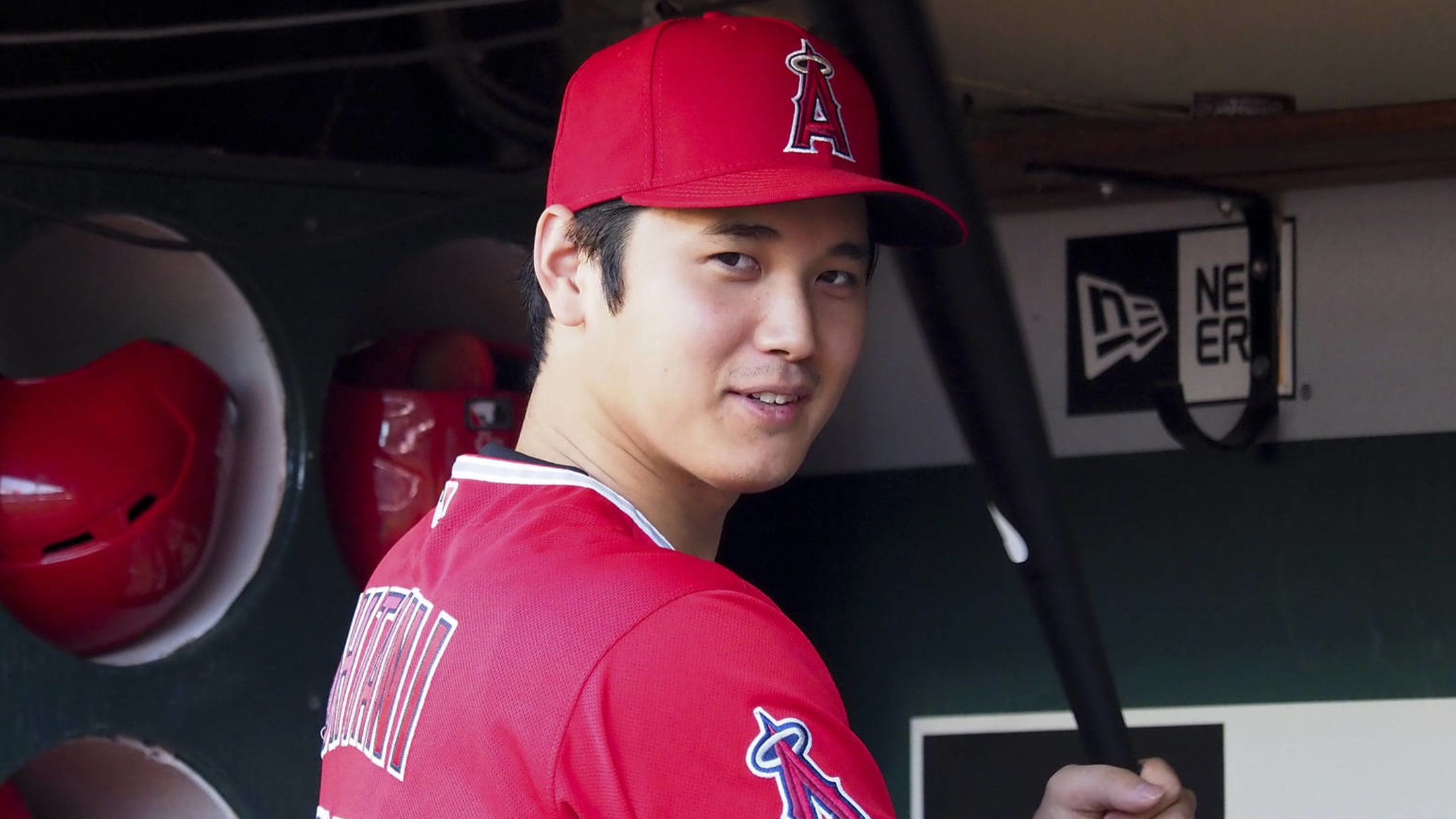 Shohei Ohtani looks absolutely ripped in spring training photo