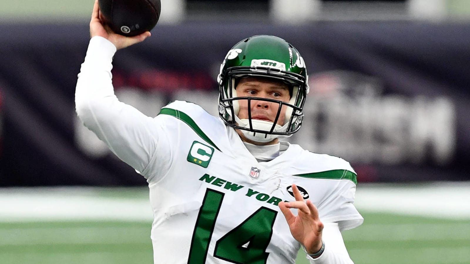 Jets trade Sam Darnold to Panthers