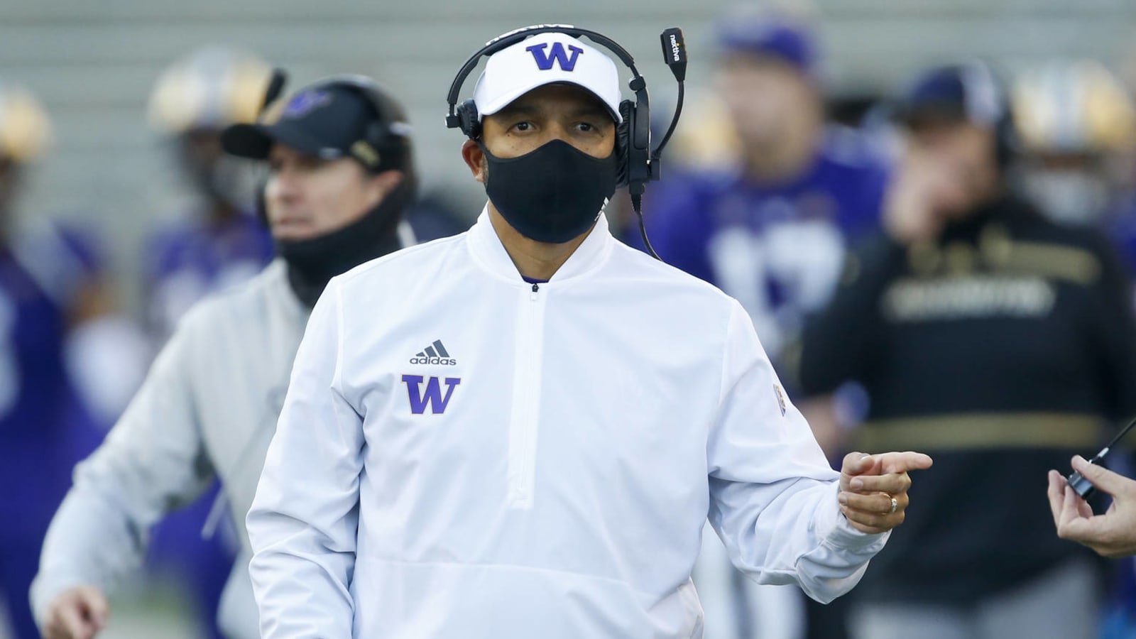 Washington opts out of bowl consideration