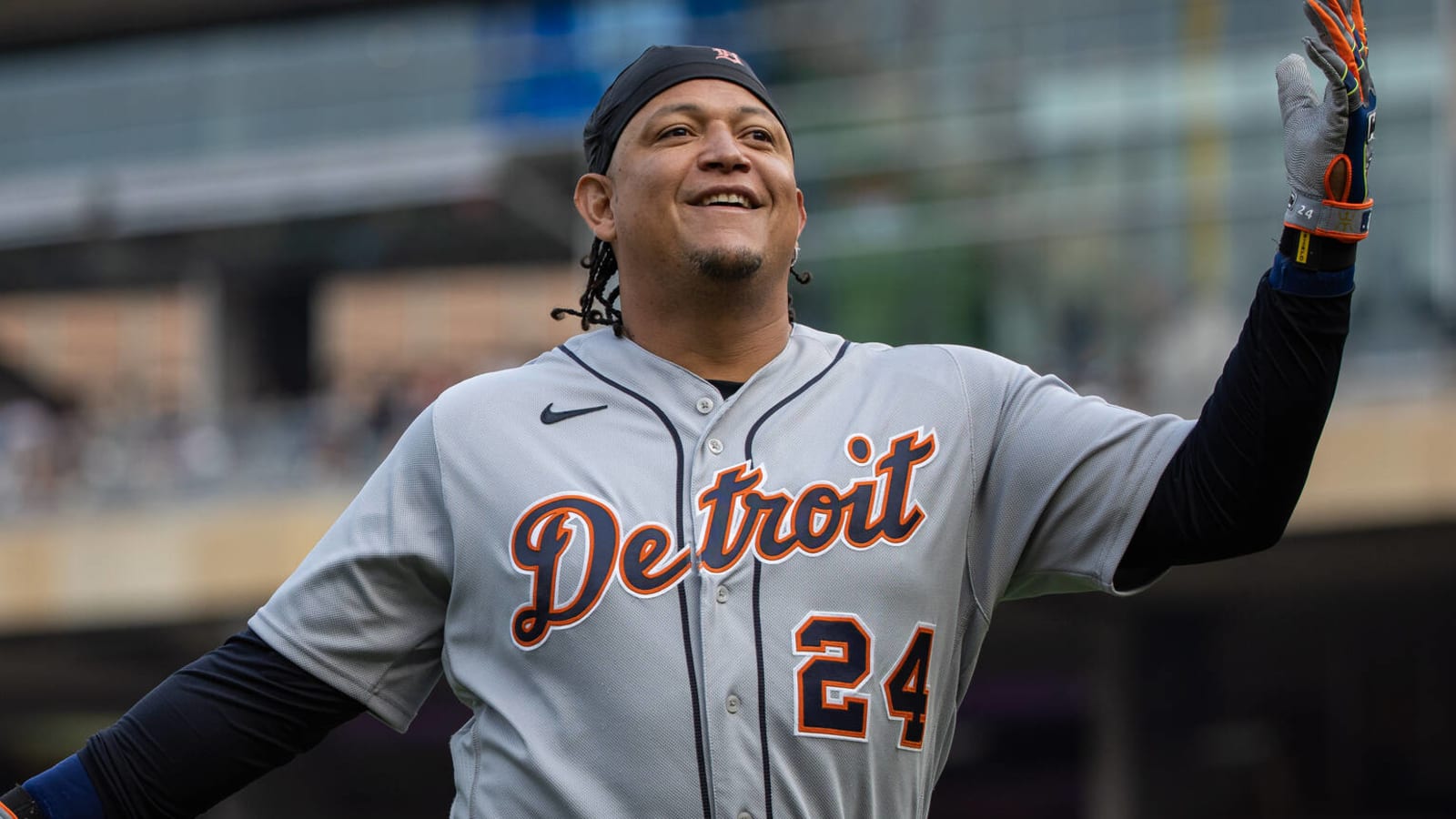 Tigers' Cabrera Dons Red Wings Gear, Misses Net