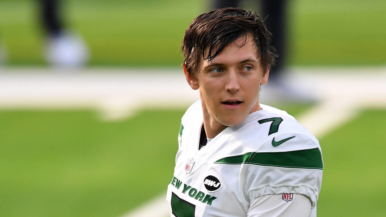 Jets punter received angry comments from fans for helping team win