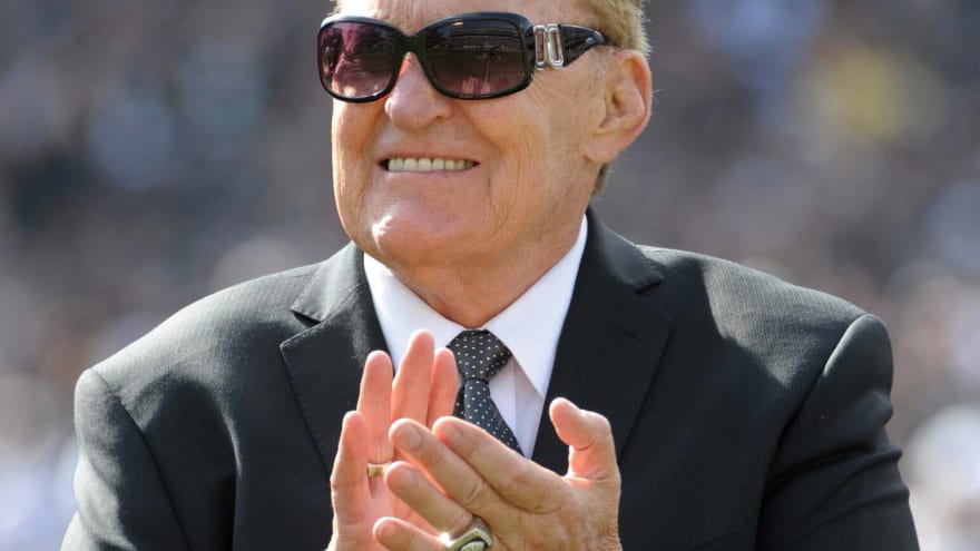 Las Vegas Raiders Release Statement After All-Pro Died; Fans Remember Legend