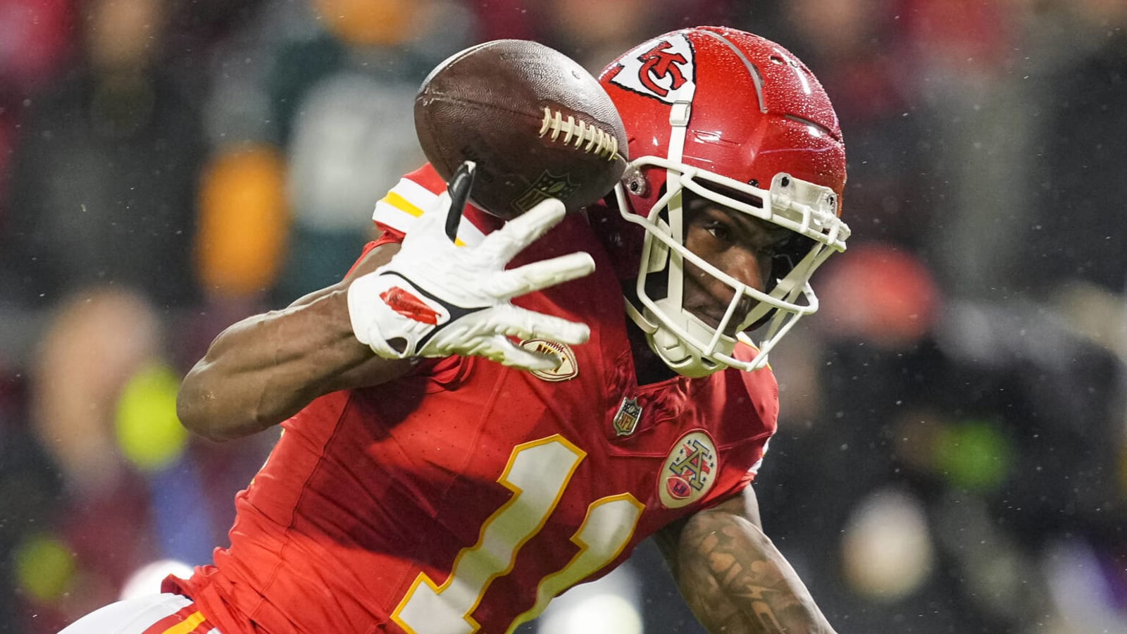 Chiefs receiver calls out reporter over loaded question