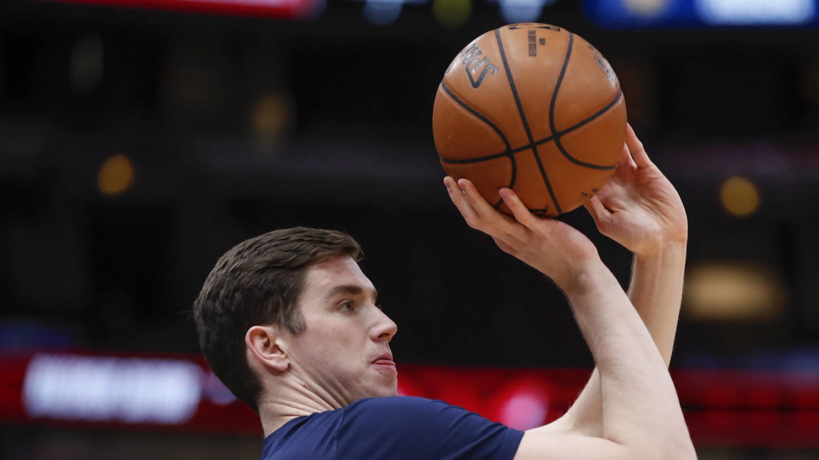 Blazers to add T.J. Leaf on two-way contract