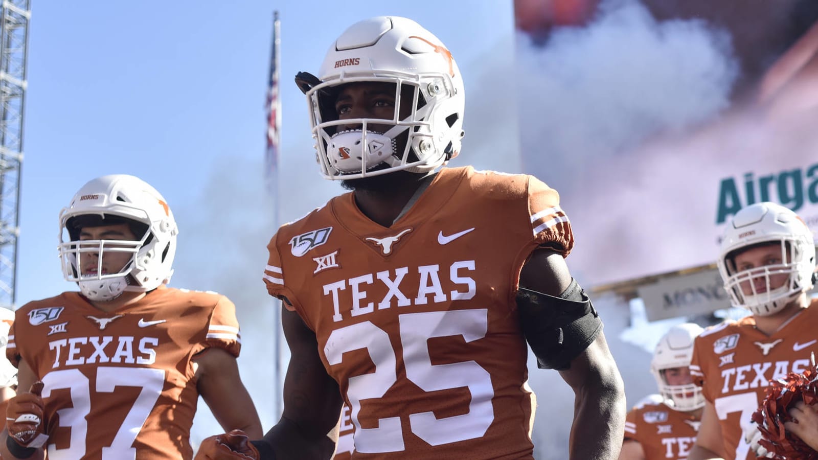 Texas Longhorns football player broke his hand in bizarre, self-inflicted incident