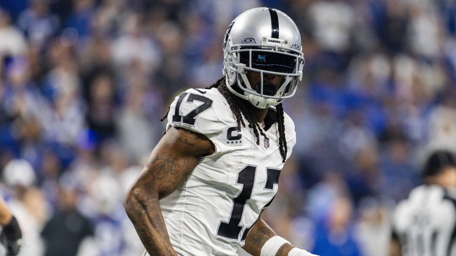 Davante Adams sends clear message to Raiders about Antonio Pierce