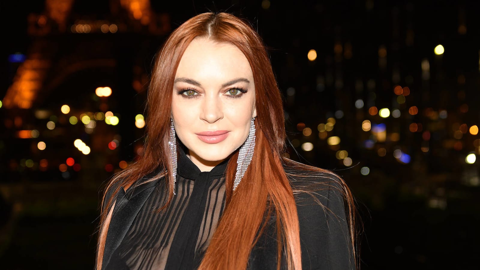 See a first-look photo of Lindsay Lohan in Netflix holiday romantic comedy