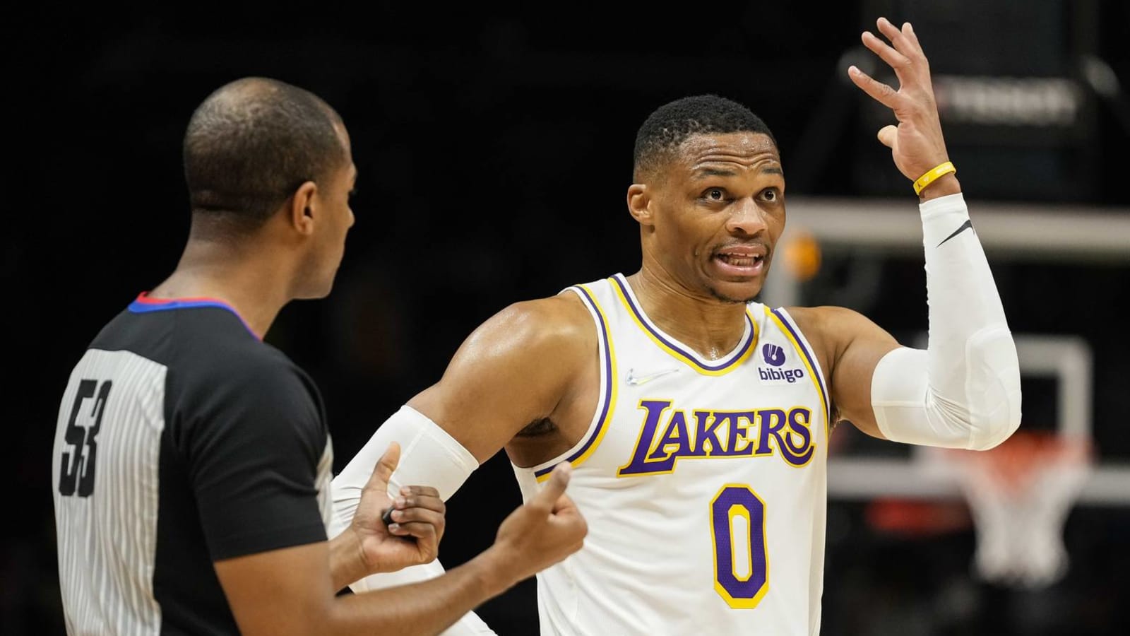 Watch: Russell Westbrook booed by Lakers fans after another awful miss