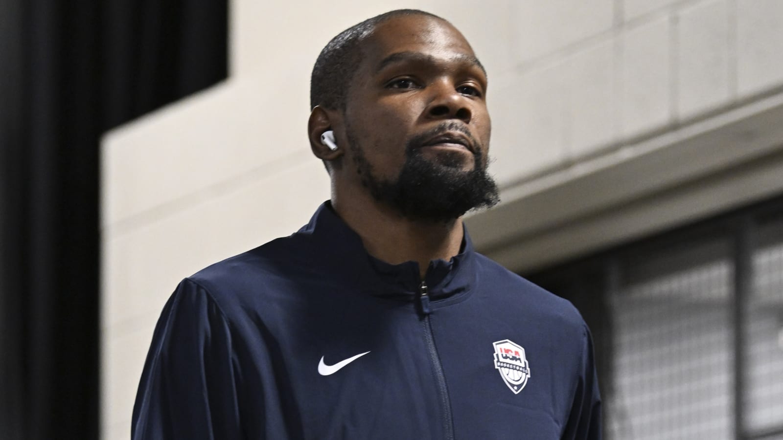 Durant addresses height after photo prompts questions