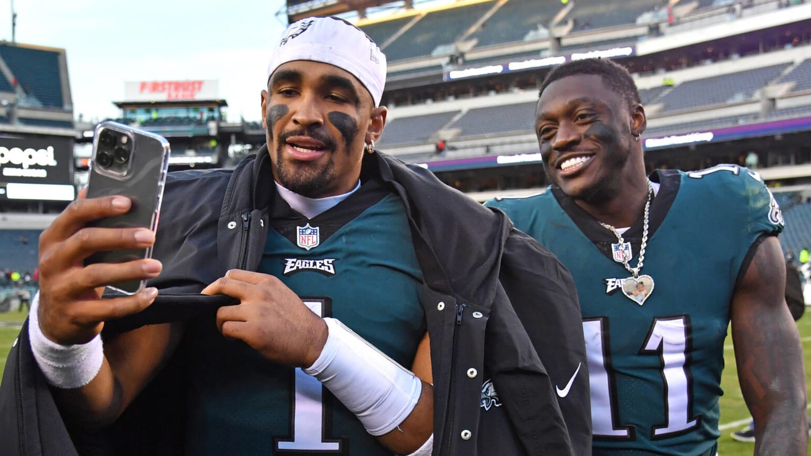 Eagles #39 Brown: #39 It #39 s been personal #39 with Titans since trade Yardbarker