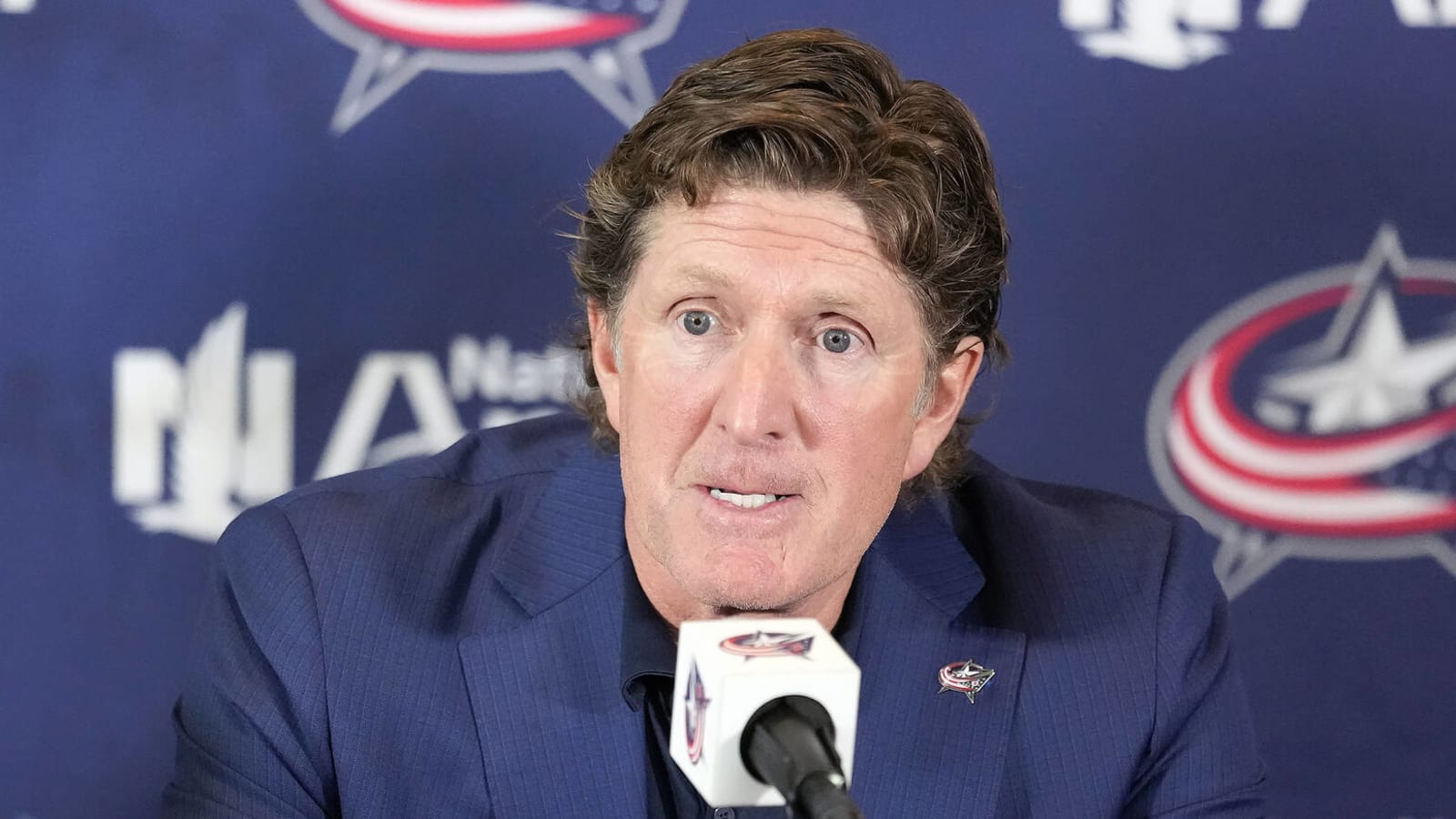 Babcock resigns as Blue Jackets HC amid controversy