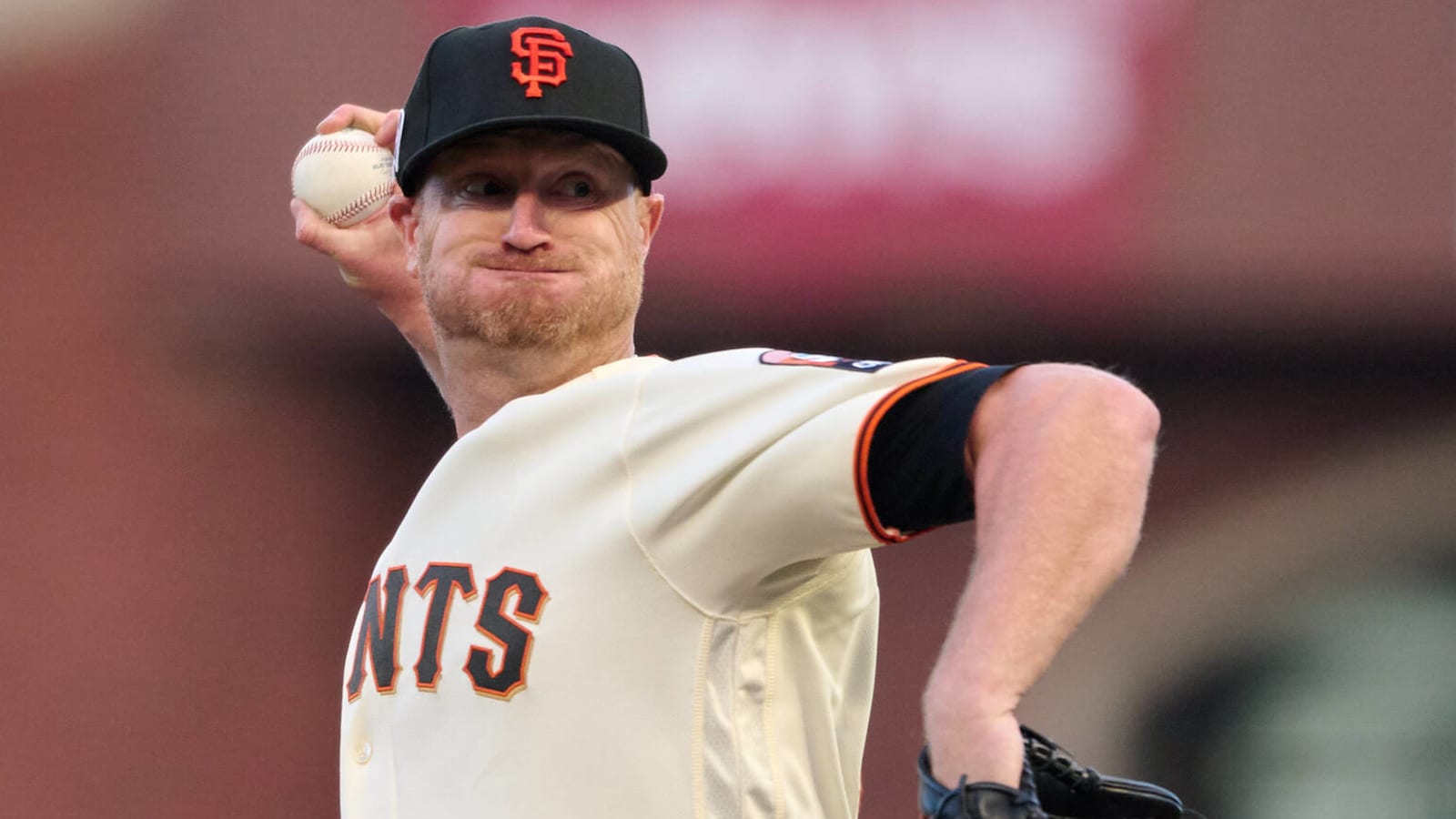 Giants All-Star pitcher suffers setback in recovery from injury