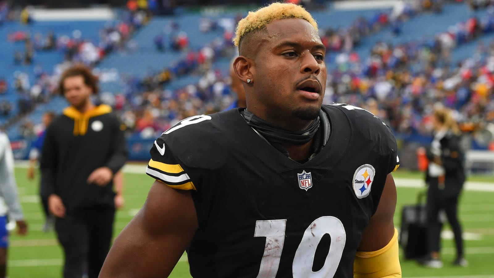 Chiefs add JuJu Smith-Schuster on one-year, $10.75M deal