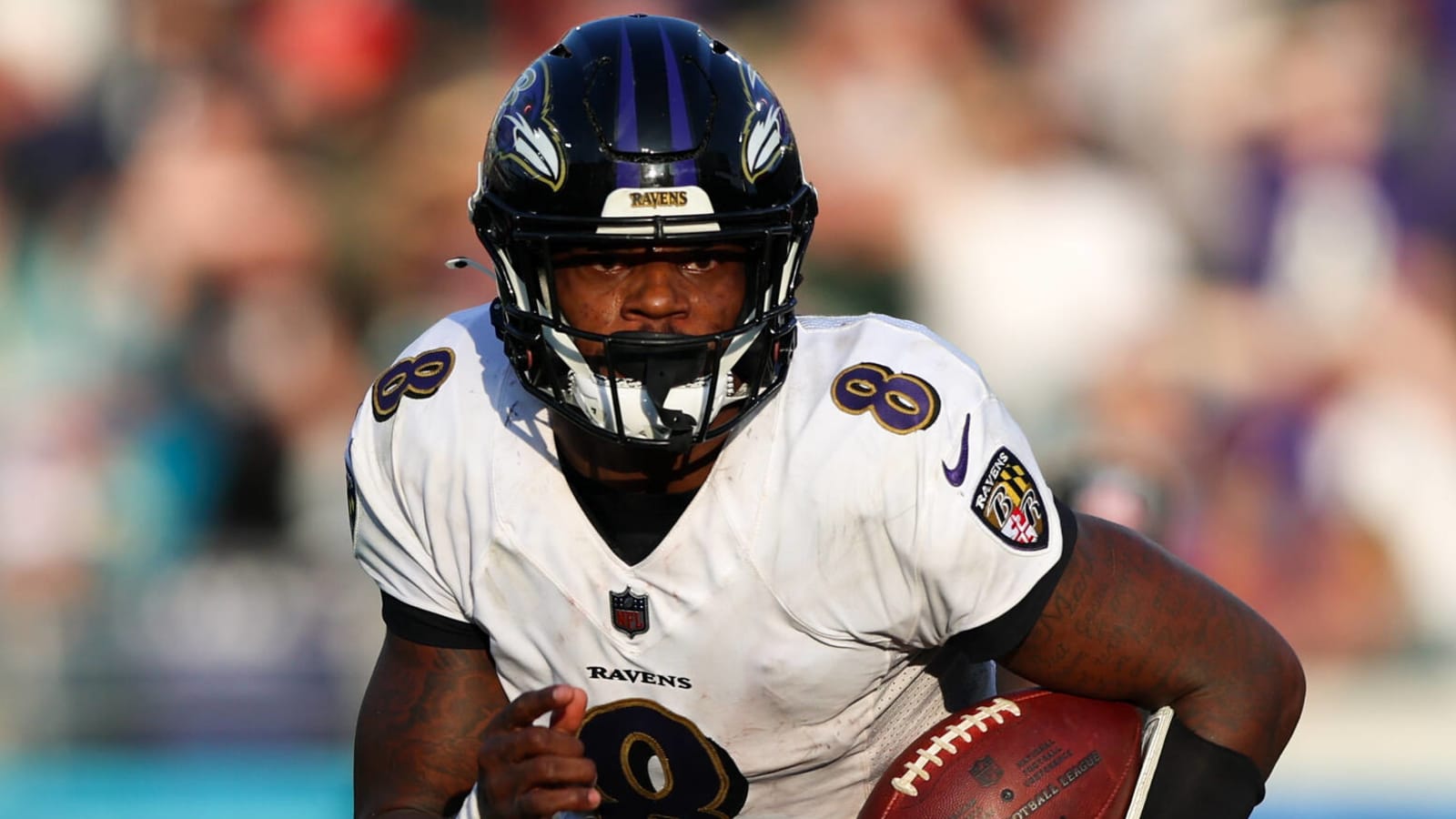 Report reveals what Ravens told OC candidates about Lamar Jackson’s future