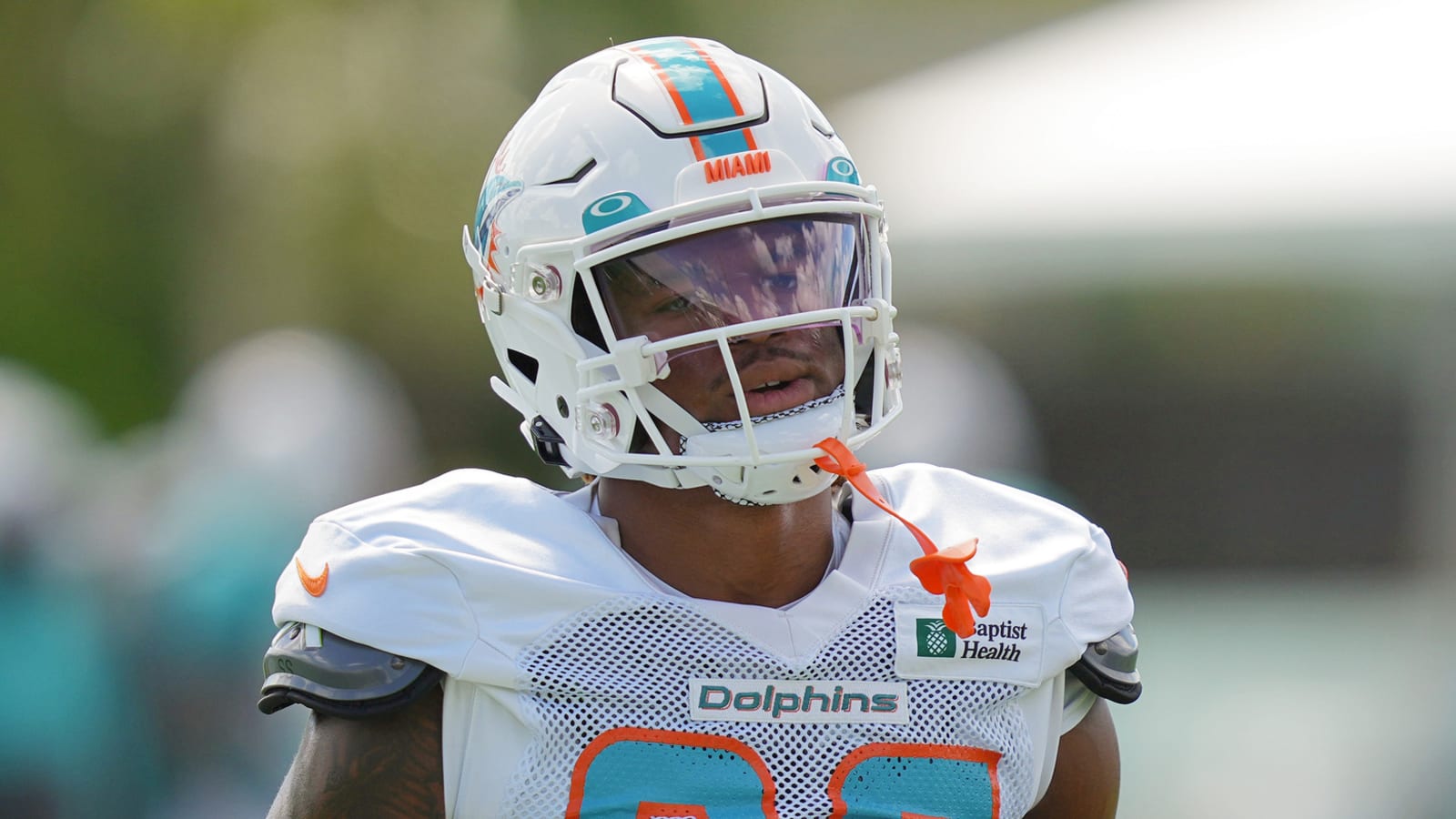 Dolphins Officially Sign 10 Players To Practice Squad