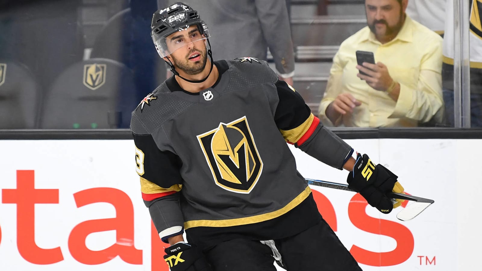 Blackhawks trade Sikura to Golden Knights for Pirri