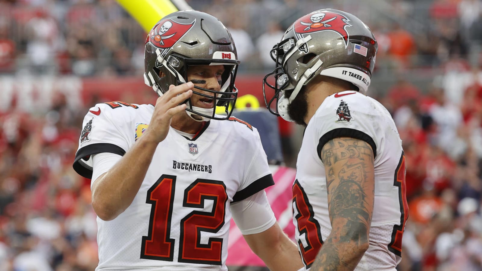 Tom Brady had great reaction to Mike Evans telling him he gave 600th TD ball away