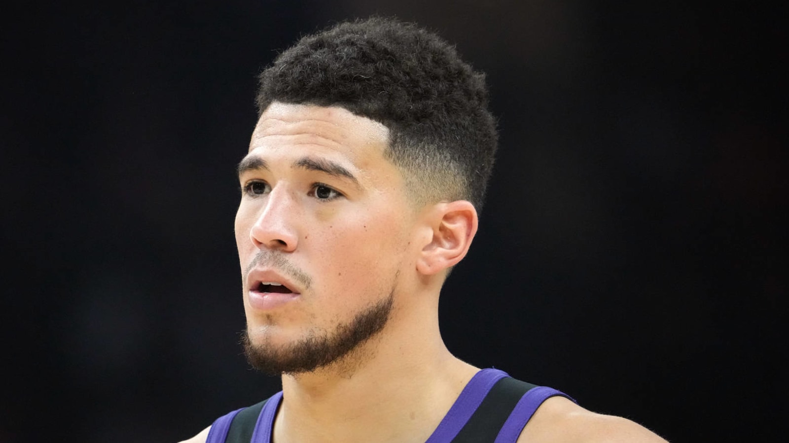 Devin Booker has funny new profile photo after Raptors mascot spat