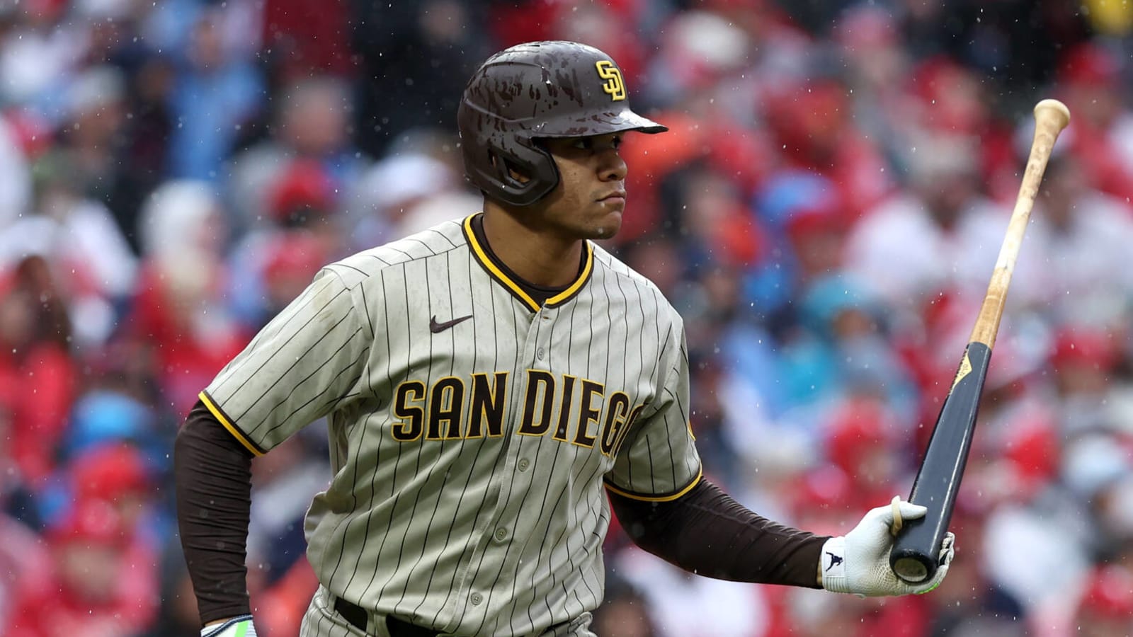 Padres worried about signing star player long-term?