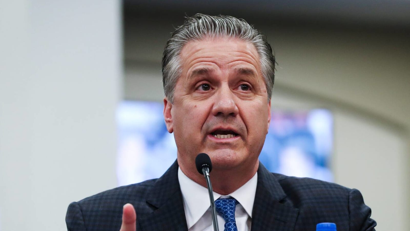 Kentucky AD Mitch Barnhart makes John Calipari's exit official