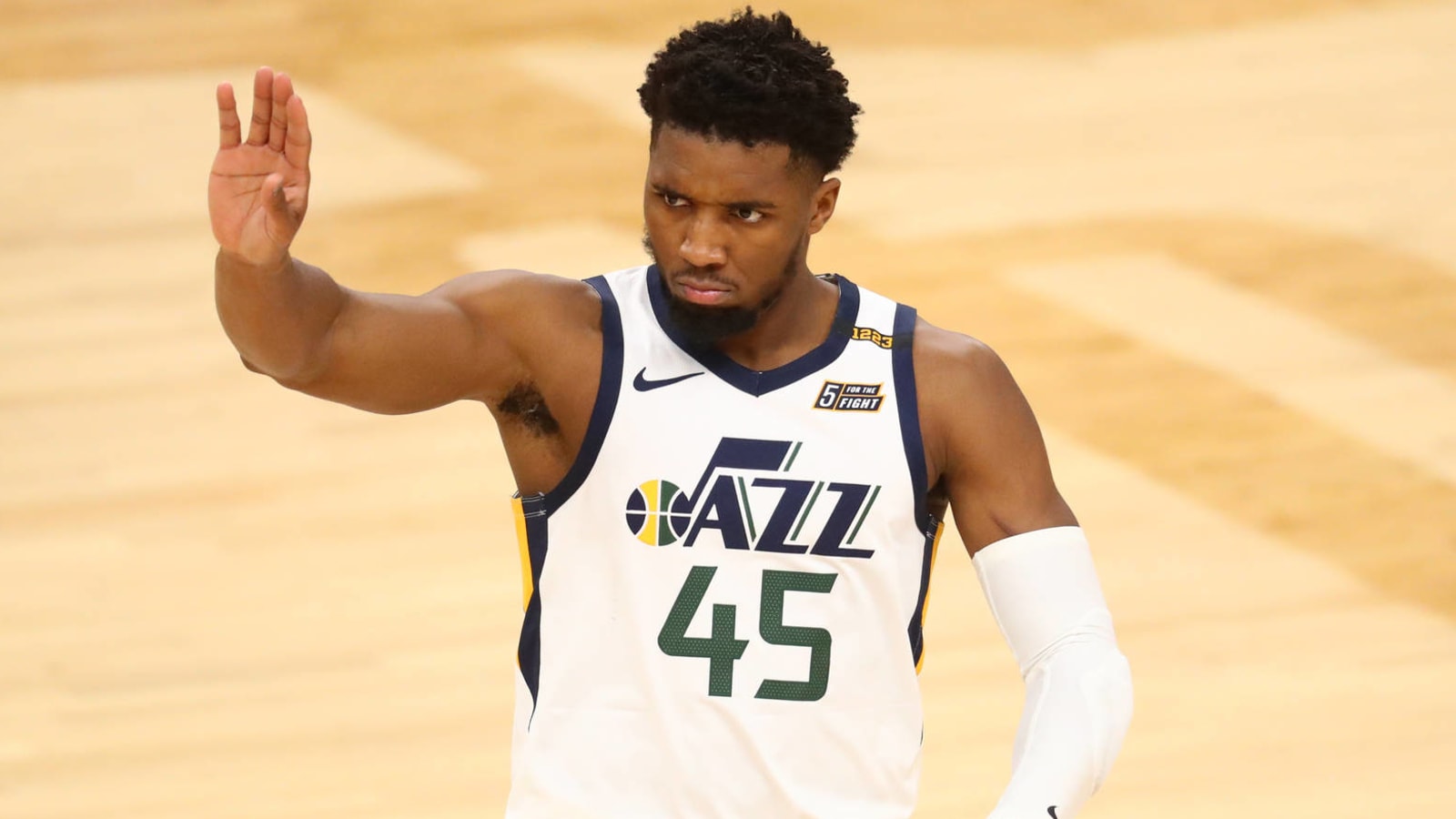 Donovan Mitchell's MRI reveals no structural damage to ankle